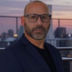 Foto de perfil de Hector J Flores colon